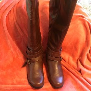 Comfortview knee high wide calf boots size 11w